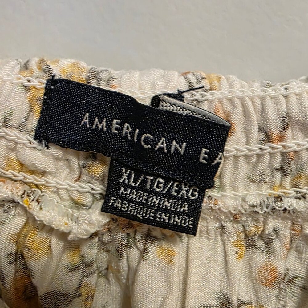 American Eagle FloralTop - Picture 3 of 3